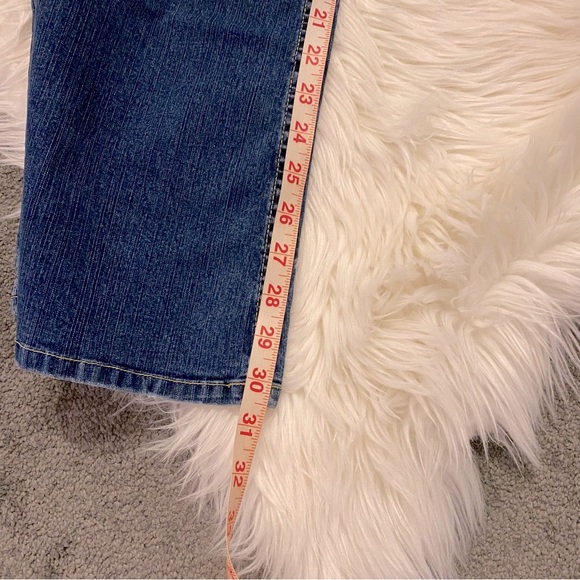 Medium wash flare jeans - Picture 10 of 10